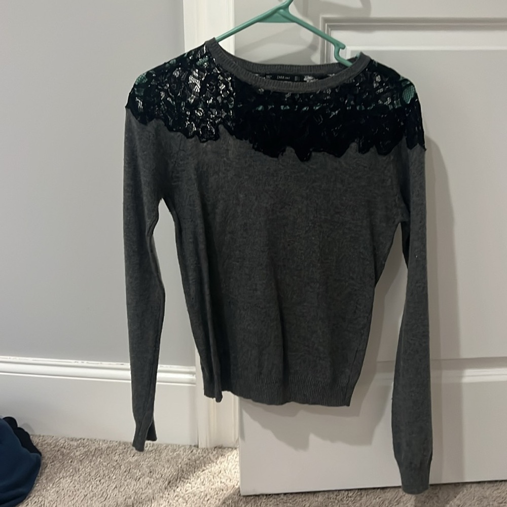 Sweater - Picture 2 of 7